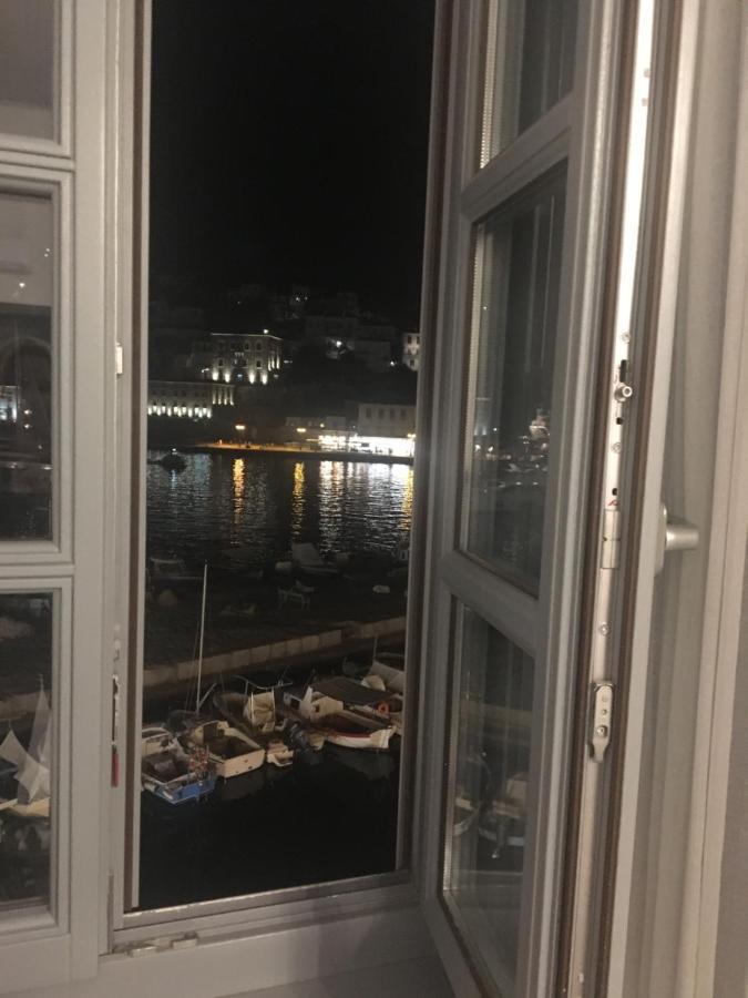 Port Mansion Hydra 1 Villa Ngoại thất bức ảnh